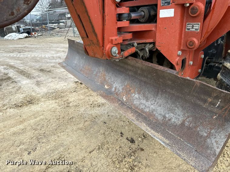 image for item NN9501 2004 Ditch Witch RT55 trencher