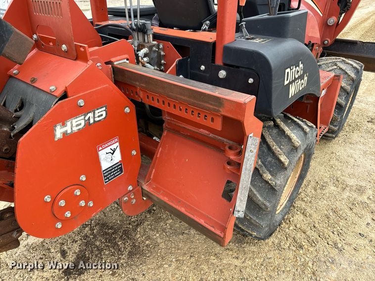 image for item NN9501 2004 Ditch Witch RT55 trencher