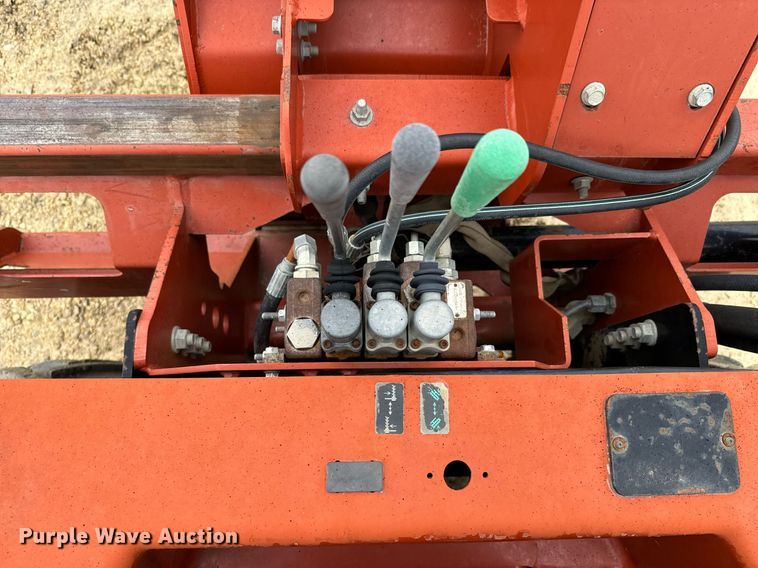 image for item NN9501 2004 Ditch Witch RT55 trencher