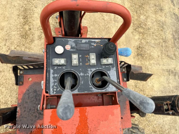 image for item NN9501 2004 Ditch Witch RT55 trencher