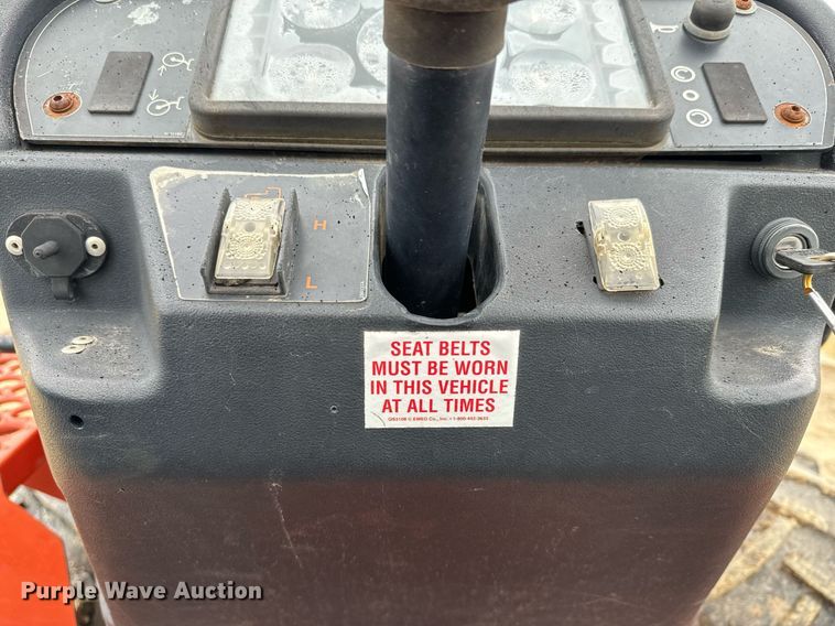 image for item NN9501 2004 Ditch Witch RT55 trencher