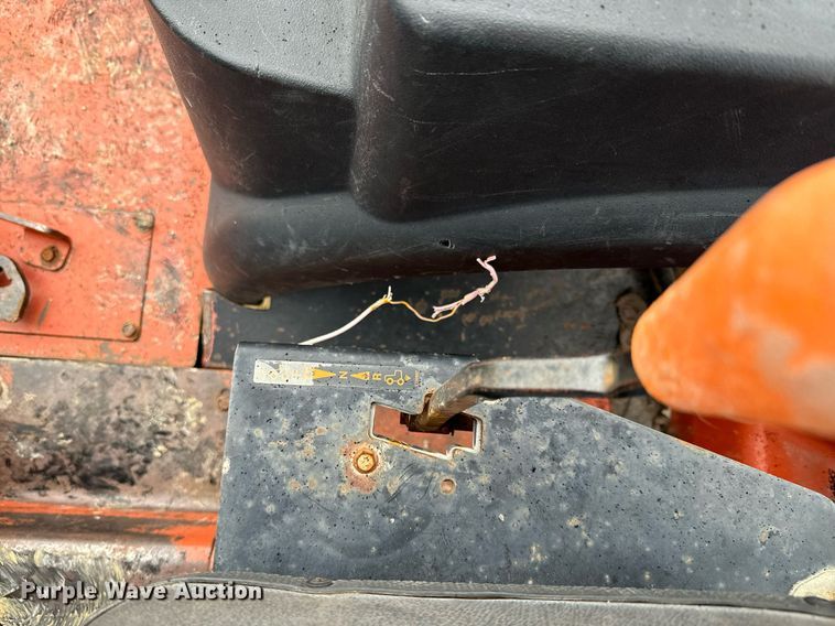 image for item NN9501 2004 Ditch Witch RT55 trencher