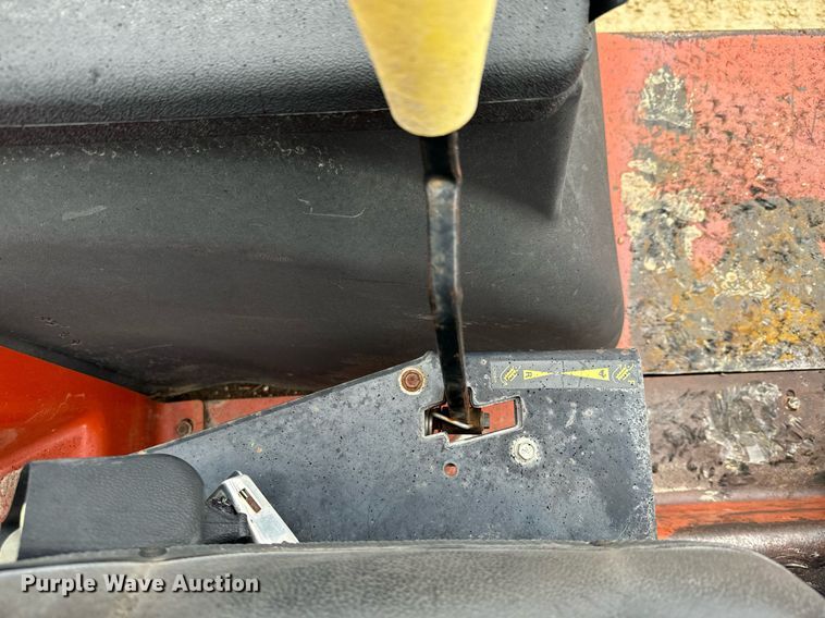 image for item NN9501 2004 Ditch Witch RT55 trencher