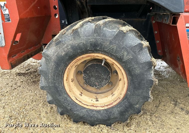 image for item NN9501 2004 Ditch Witch RT55 trencher