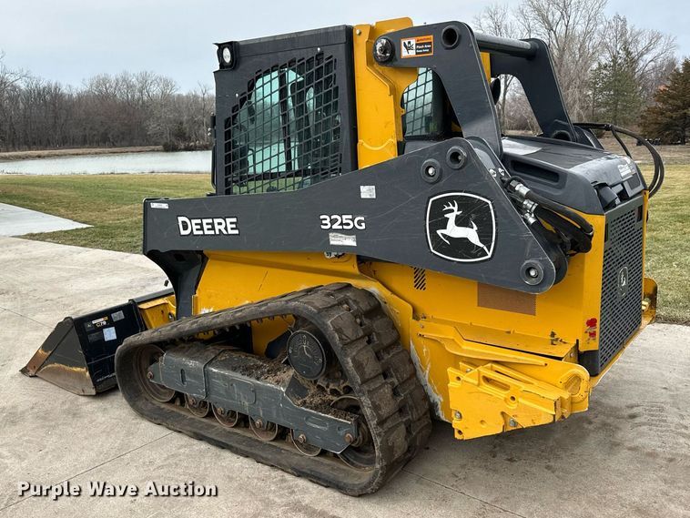 image for item NU9302 2021 John Deere 325G tracked skid steer loader