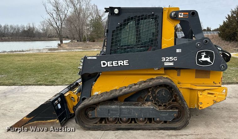 image for item NU9302 2021 John Deere 325G tracked skid steer loader