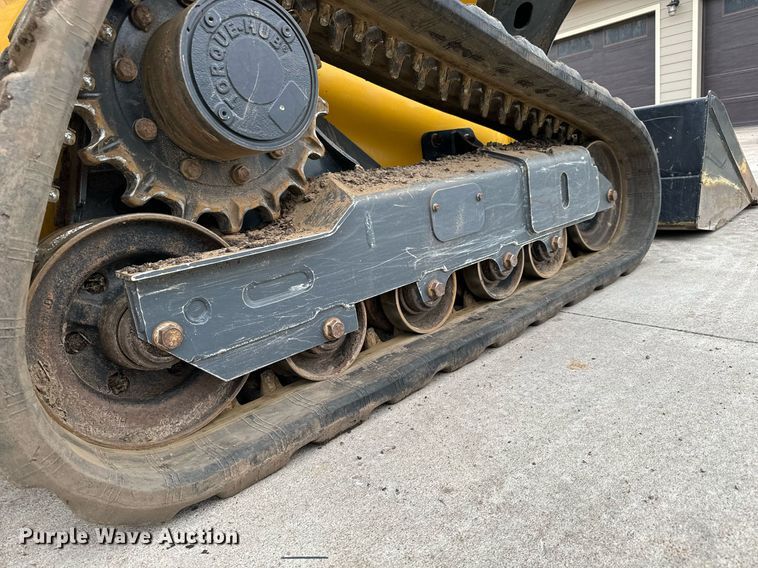 image for item NU9302 2021 John Deere 325G tracked skid steer loader