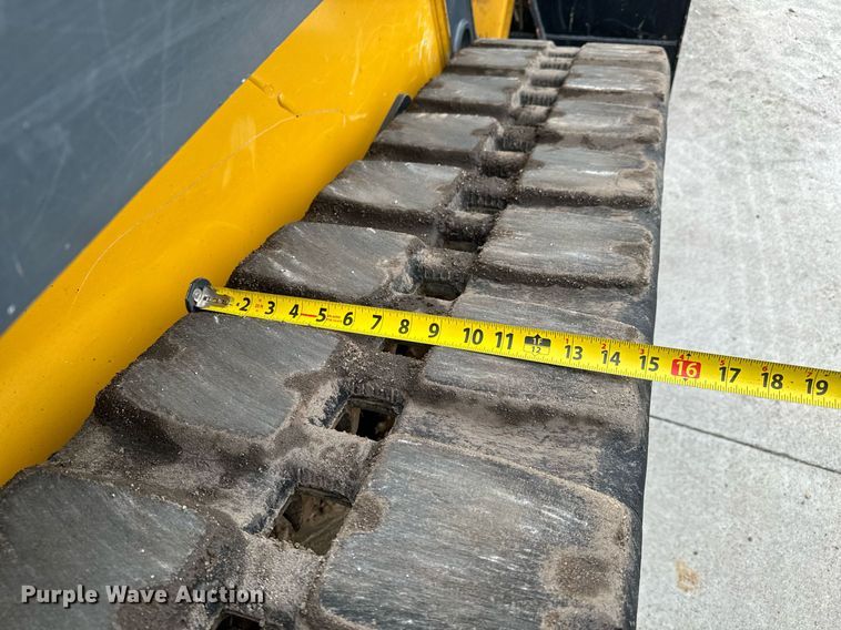 image for item NU9302 2021 John Deere 325G tracked skid steer loader