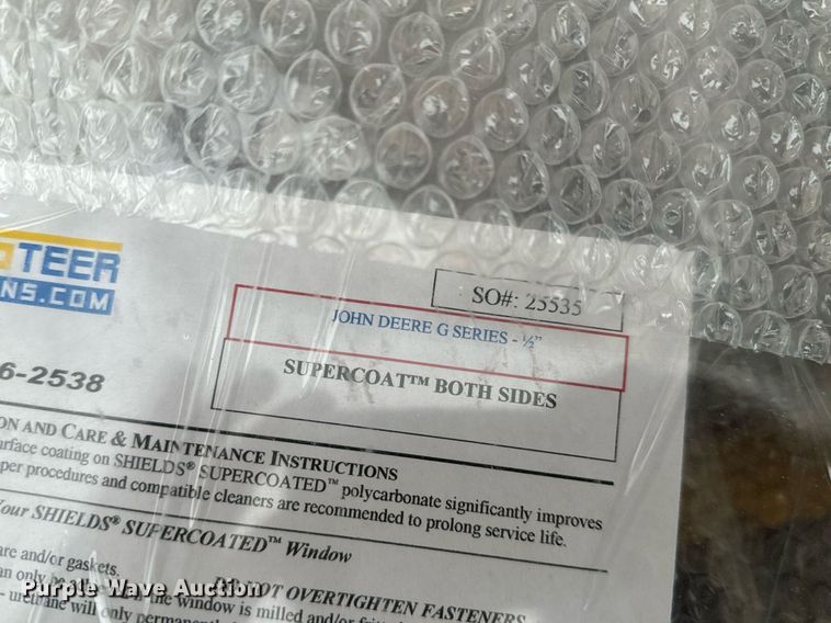 image for item NU9302 2021 John Deere 325G tracked skid steer loader