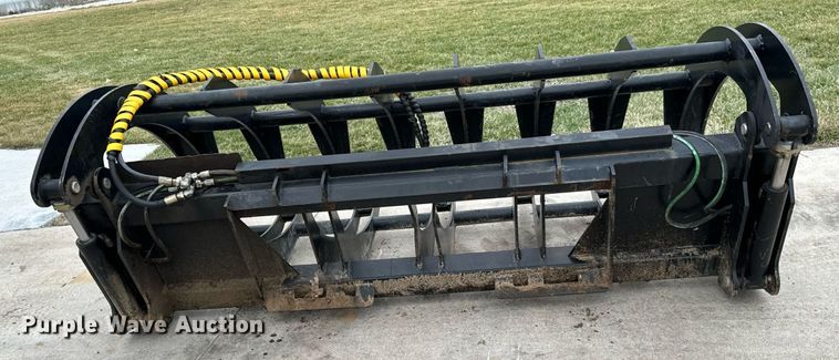 image for item NU9306 Titan skid steer grapple bucket