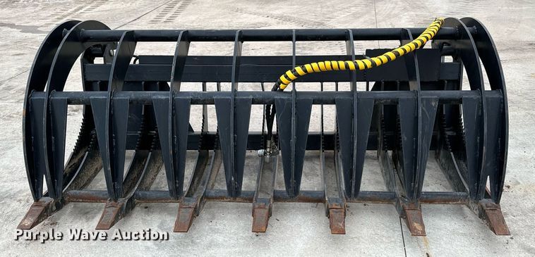 image for item NU9306 Titan skid steer grapple bucket