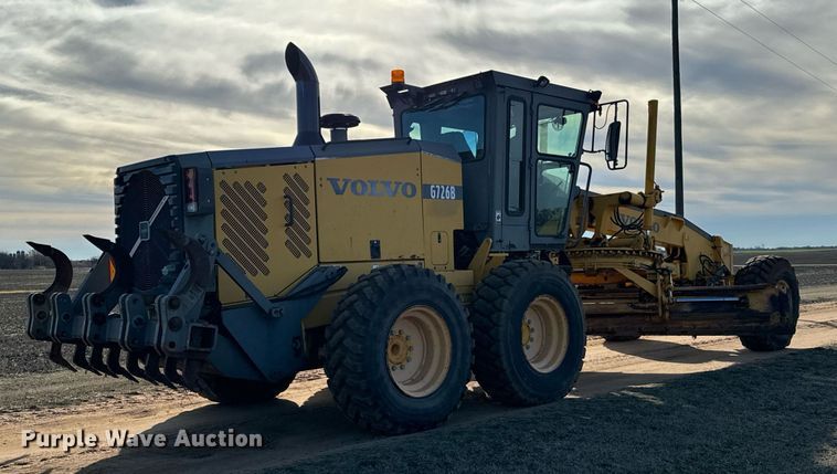 image for item NU9332 2004 Volvo  G726B motor grader