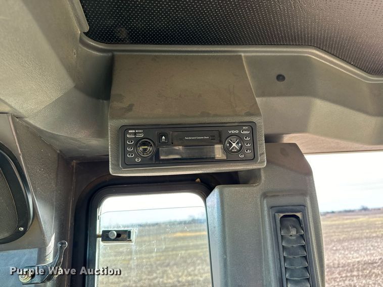 image for item NU9332 2004 Volvo  G726B motor grader