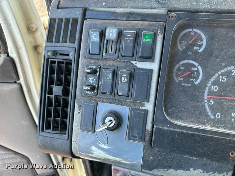 image for item NU9333 2002 Freightliner FL70 vacuum truck