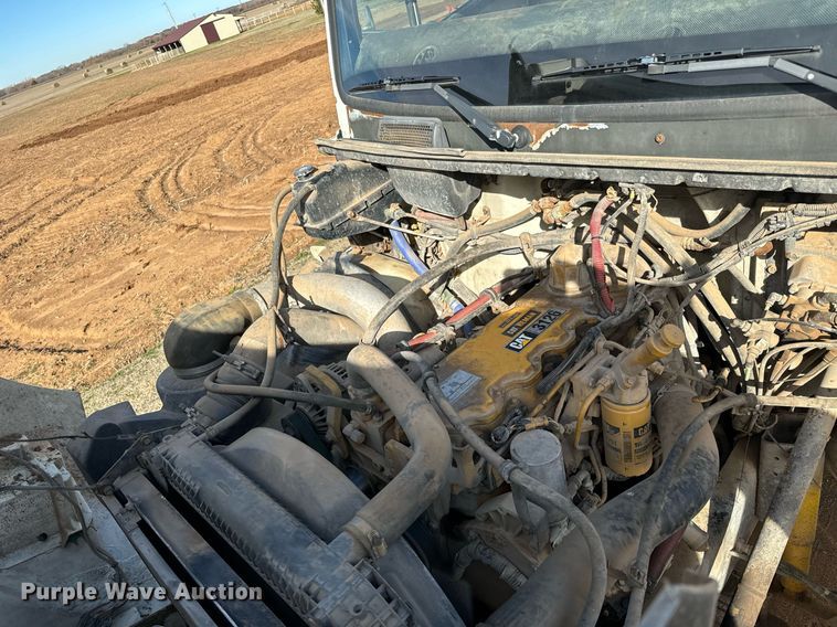 image for item NU9333 2002 Freightliner FL70 vacuum truck