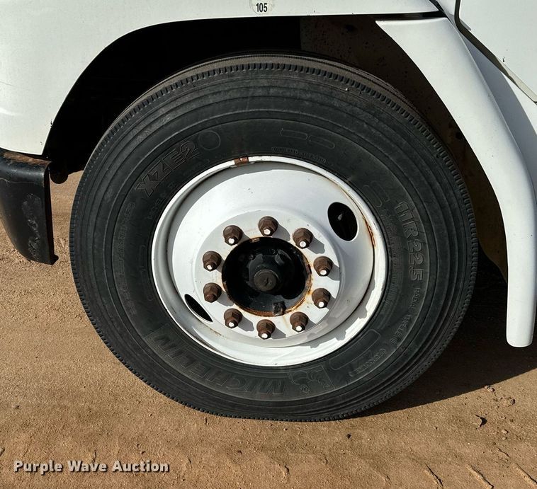 image for item NU9333 2002 Freightliner FL70 vacuum truck