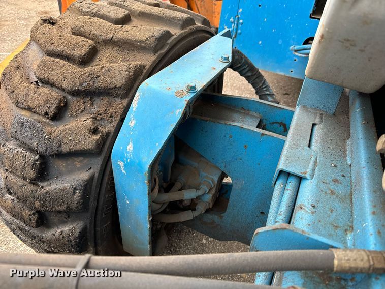 image for item NU9408 2004 Genie GS-4390 scissor lift