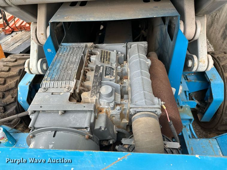 image for item NU9408 2004 Genie GS-4390 scissor lift