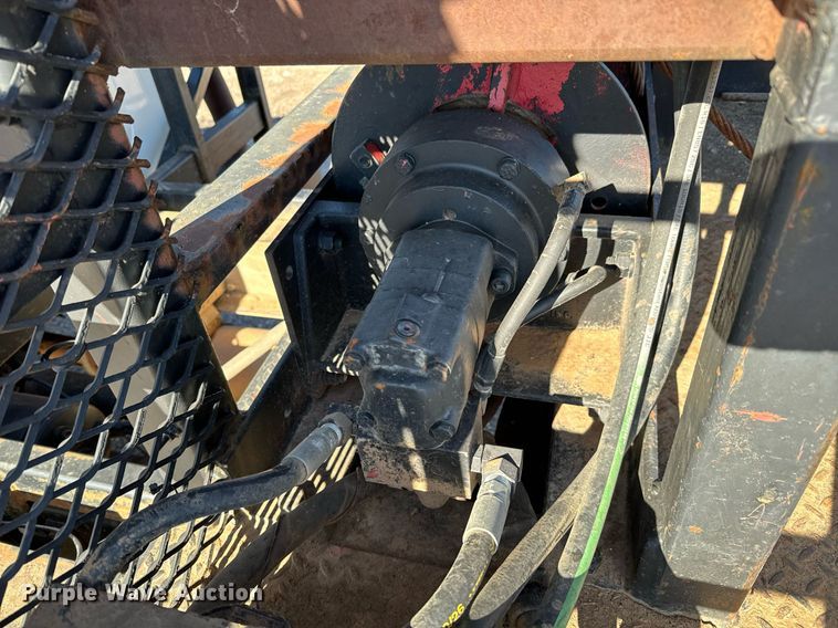 image for item NU9414 1996 International  4900 winch truck