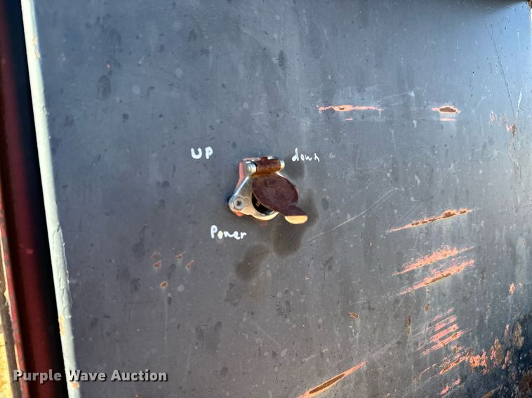 image for item NU9414 1996 International  4900 winch truck