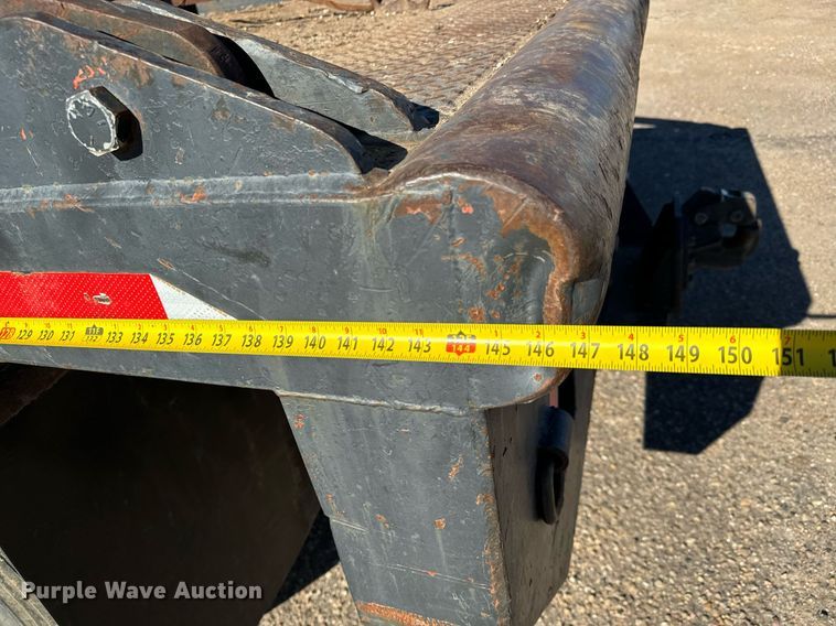 image for item NU9414 1996 International  4900 winch truck