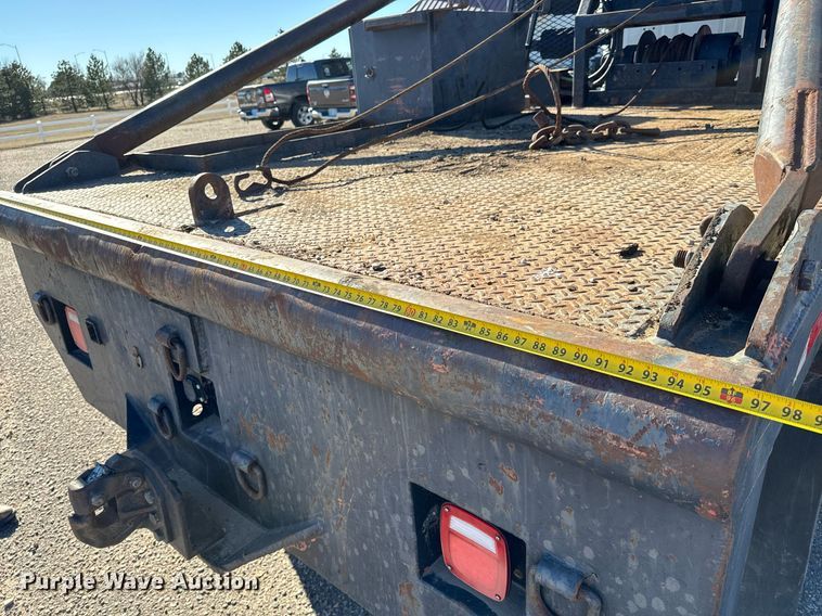 image for item NU9414 1996 International  4900 winch truck