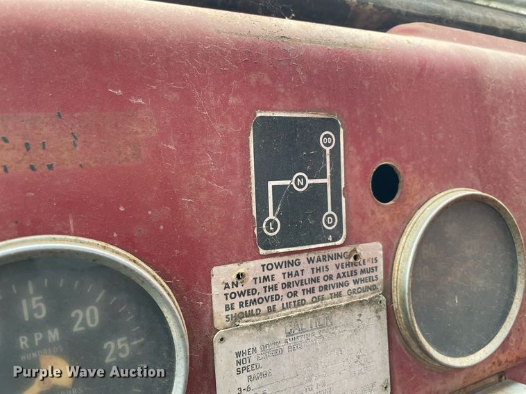 image for item NZ9004 1970 Diamond Reo ready mix truck