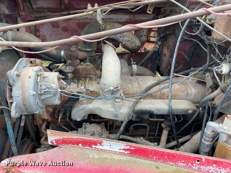 image for item NZ9004 1970 Diamond Reo ready mix truck