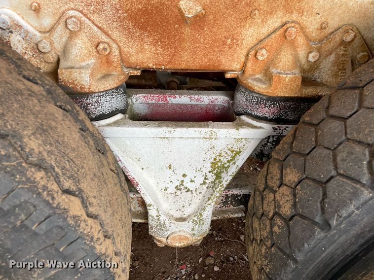 image for item NZ9004 1970 Diamond Reo ready mix truck