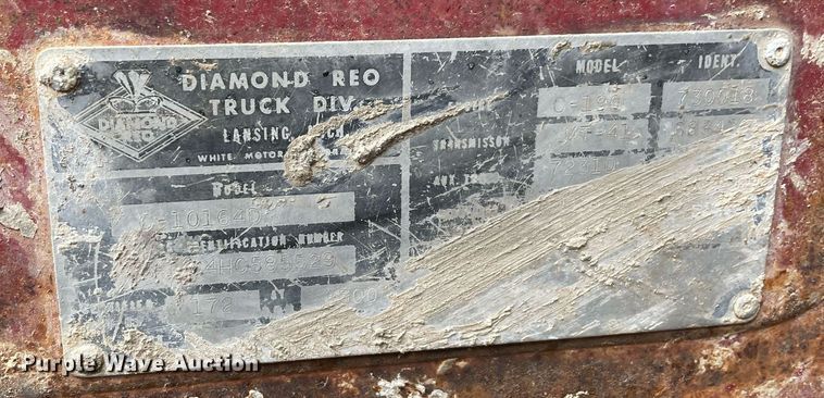 image for item NZ9004 1970 Diamond Reo ready mix truck