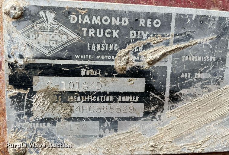image for item NZ9004 1970 Diamond Reo ready mix truck