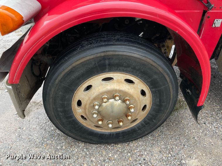 image for item NZ9007 1994 Peterbilt 378 dump truck