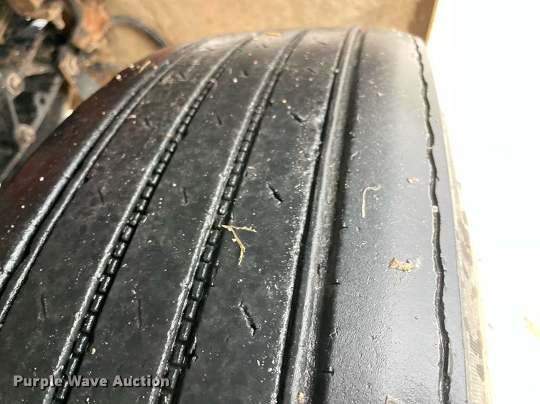 image for item NZ9007 1994 Peterbilt 378 dump truck