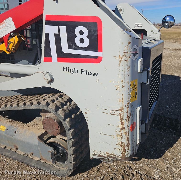 image for item NZ9152 2019 Takeuchi TL8 tracked skid steer loader