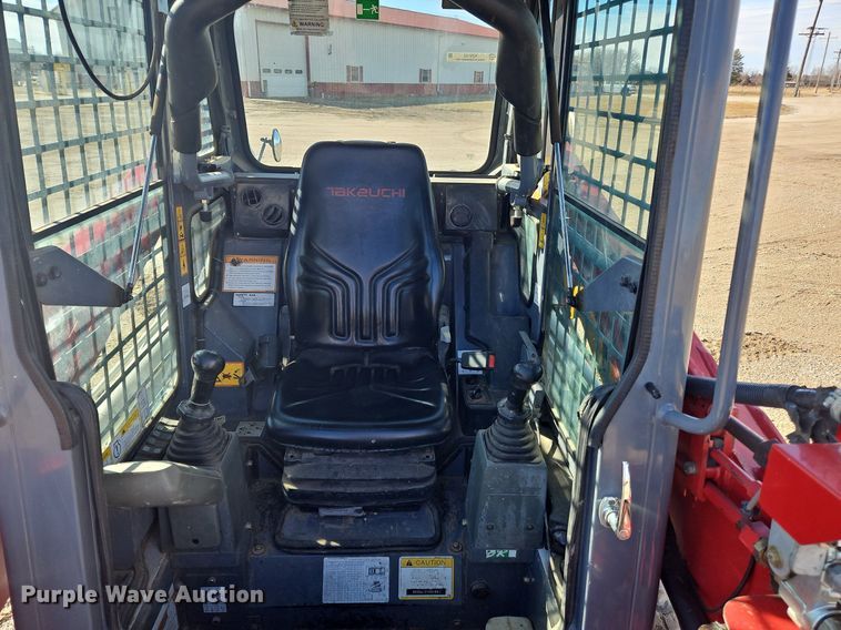 image for item NZ9152 2019 Takeuchi TL8 tracked skid steer loader