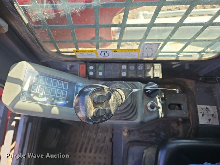 image for item NZ9152 2019 Takeuchi TL8 tracked skid steer loader