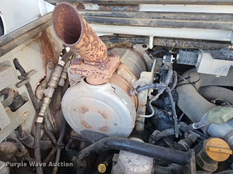 image for item NZ9152 2019 Takeuchi TL8 tracked skid steer loader