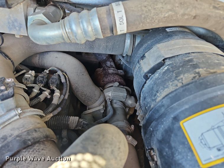 image for item NZ9152 2019 Takeuchi TL8 tracked skid steer loader