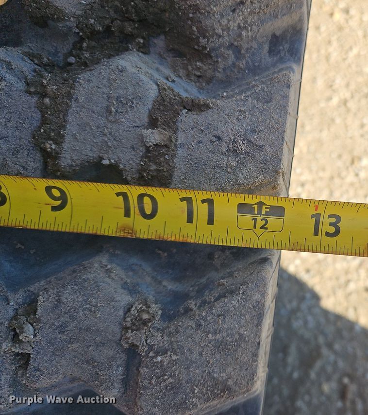 image for item NZ9152 2019 Takeuchi TL8 tracked skid steer loader