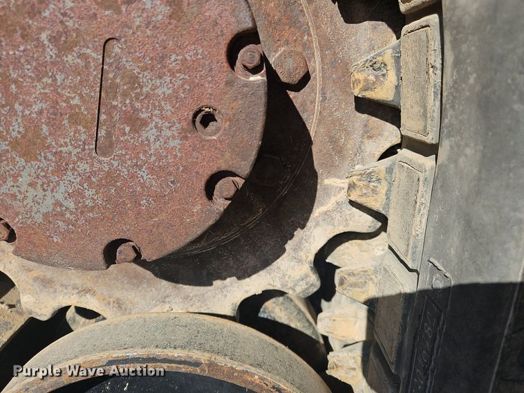 image for item NZ9152 2019 Takeuchi TL8 tracked skid steer loader