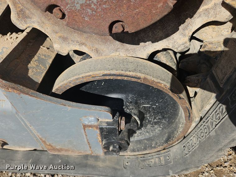 image for item NZ9152 2019 Takeuchi TL8 tracked skid steer loader