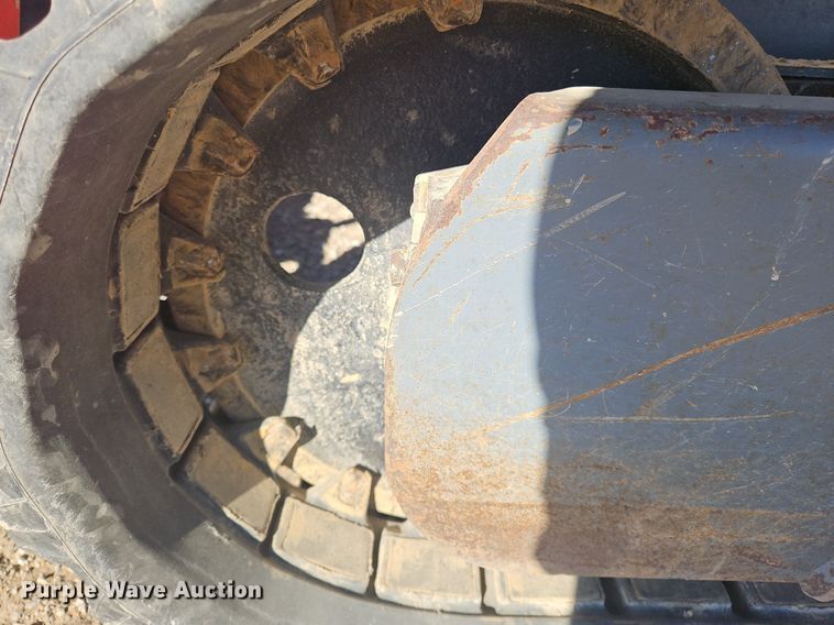 image for item NZ9152 2019 Takeuchi TL8 tracked skid steer loader