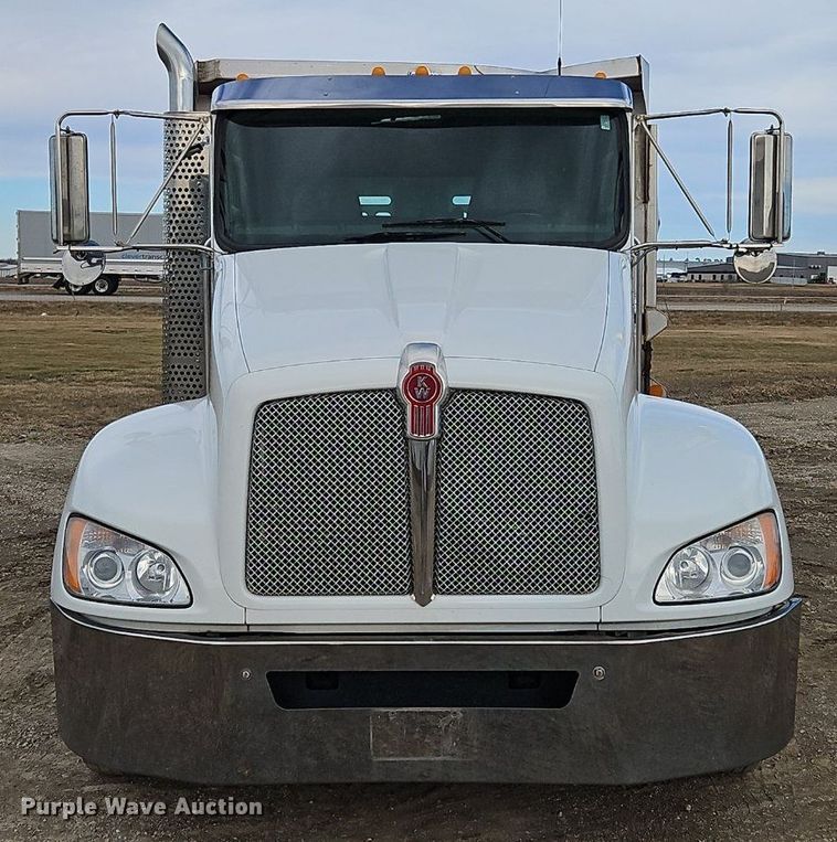 image for item NZ9153 2012 Kenworth  T270 dump truck