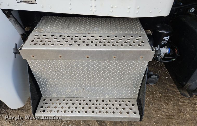 image for item NZ9153 2012 Kenworth  T270 dump truck