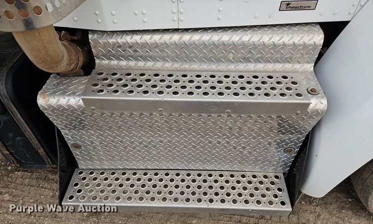 image for item NZ9153 2012 Kenworth  T270 dump truck