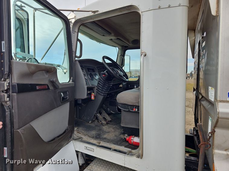 image for item NZ9153 2012 Kenworth  T270 dump truck