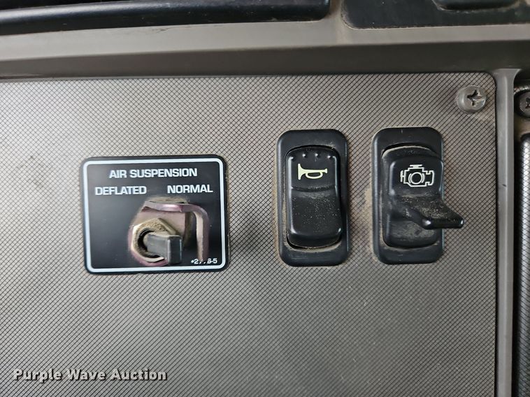 image for item NZ9153 2012 Kenworth  T270 dump truck