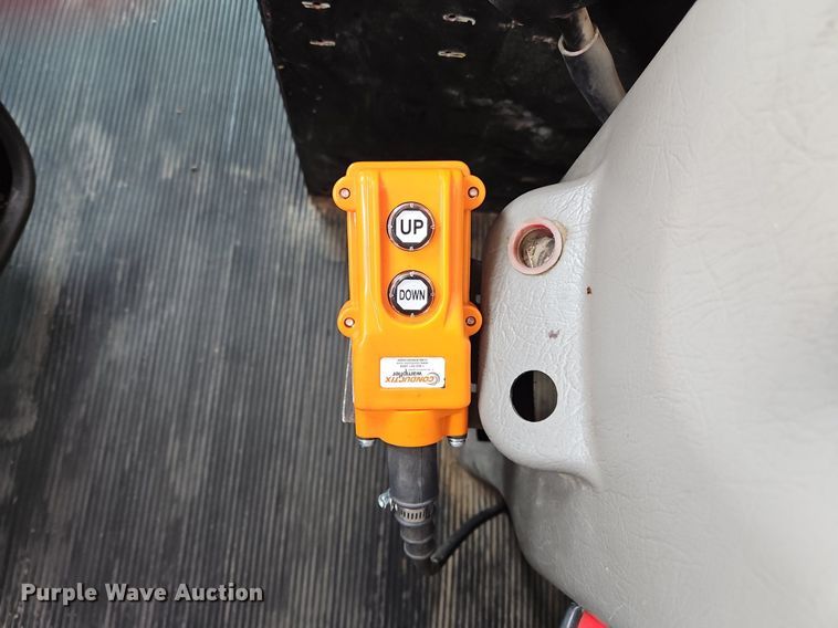 image for item NZ9153 2012 Kenworth  T270 dump truck