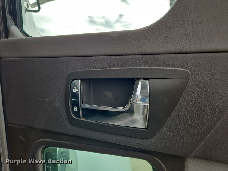 image for item NZ9153 2012 Kenworth  T270 dump truck