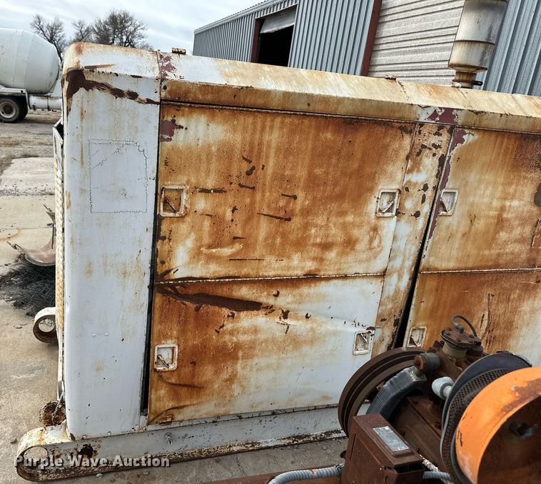 image for item OA9559 1969 Libby Welding Co. LGN-100 generator